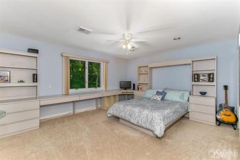 15 Gallo Way Edison NJ 08820