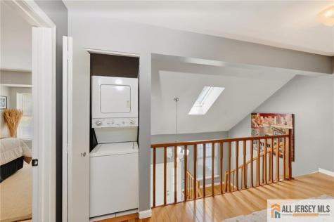147 Picadilly Place Franklin NJ 08873