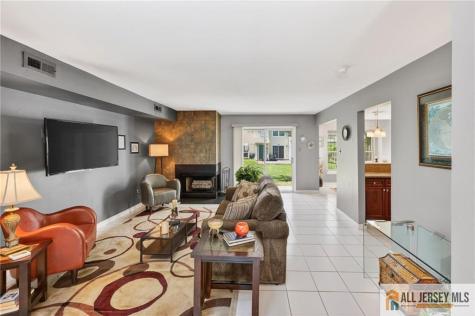 147 Picadilly Place Franklin NJ 08873