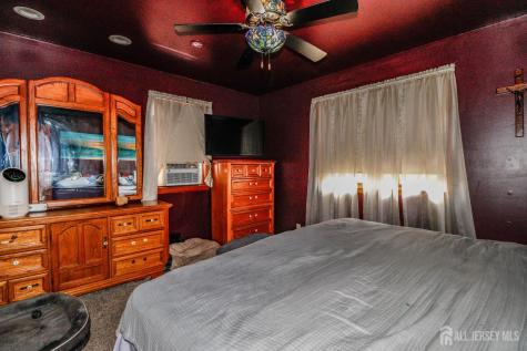 13 Meade Street Sewaren NJ 07077