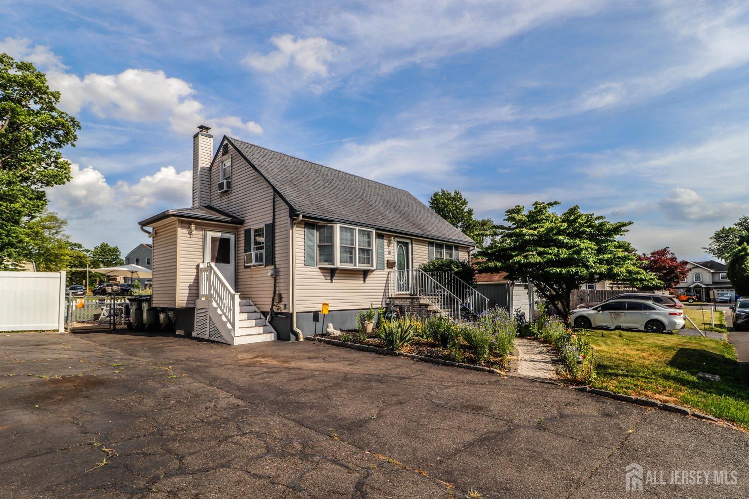 13 Meade Street Sewaren NJ 07077