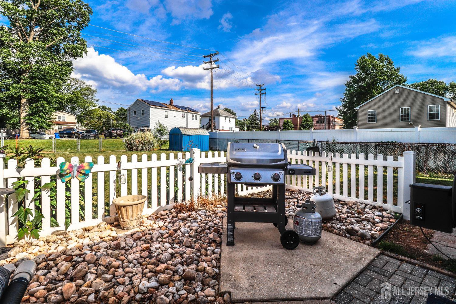 13 Meade Street Sewaren NJ 07077