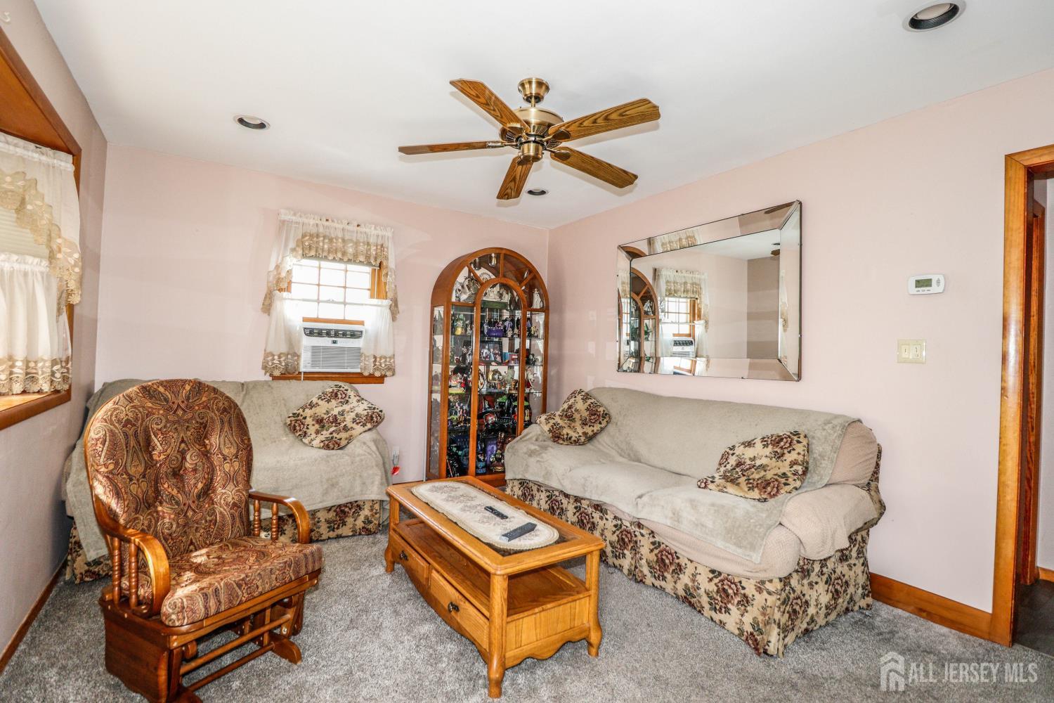 13 Meade Street Sewaren NJ 07077