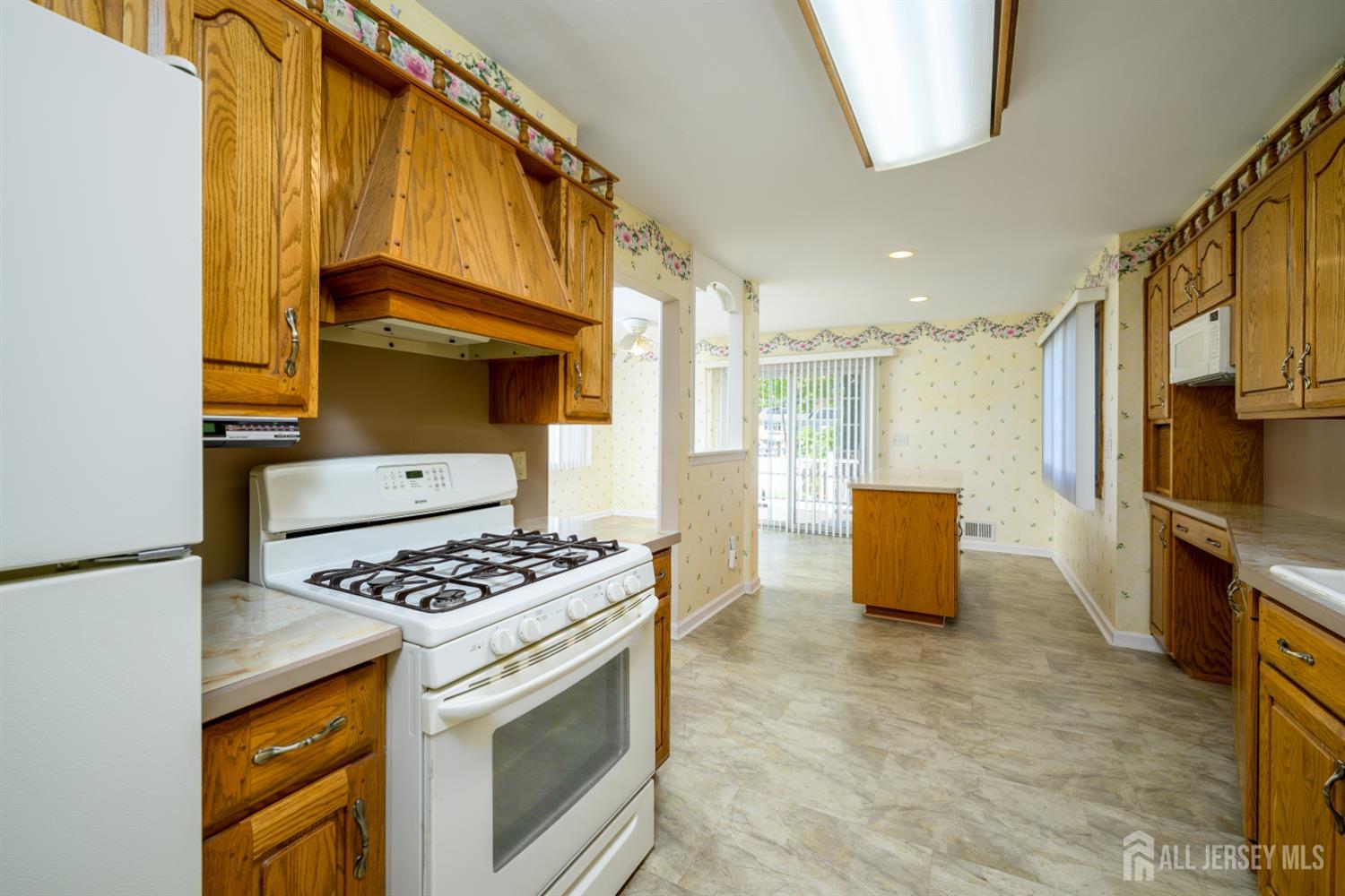 95 New Dover Avenue Colonia NJ 07067
