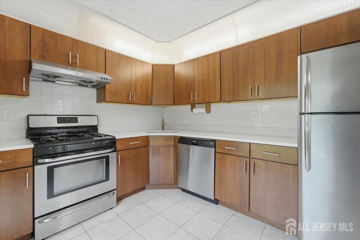 543 Manchester Court Piscataway NJ 08854