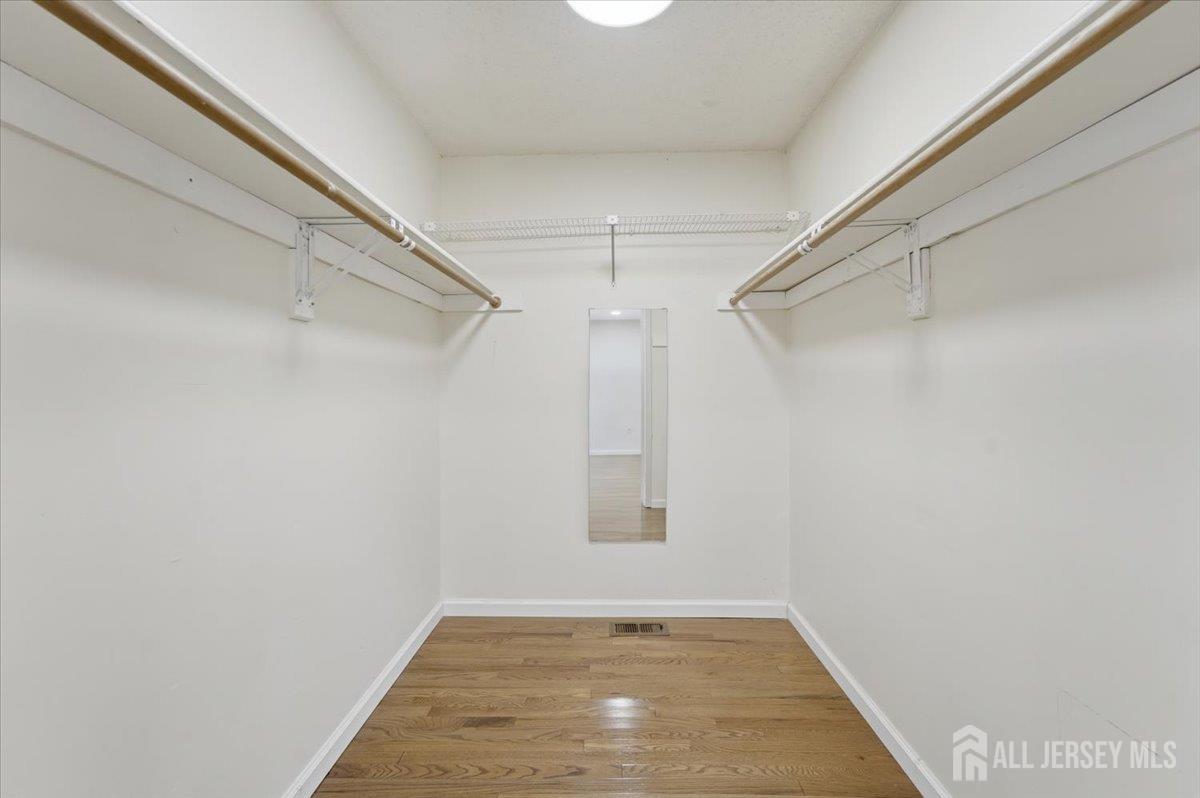 543 Manchester Court Piscataway NJ 08854