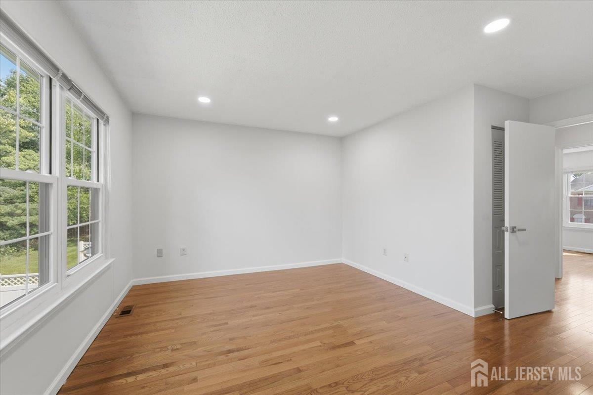543 Manchester Court Piscataway NJ 08854