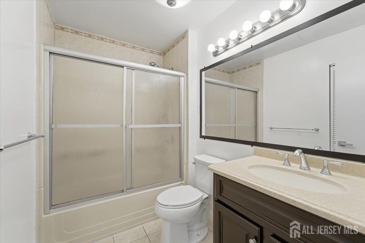 543 Manchester Court Piscataway NJ 08854