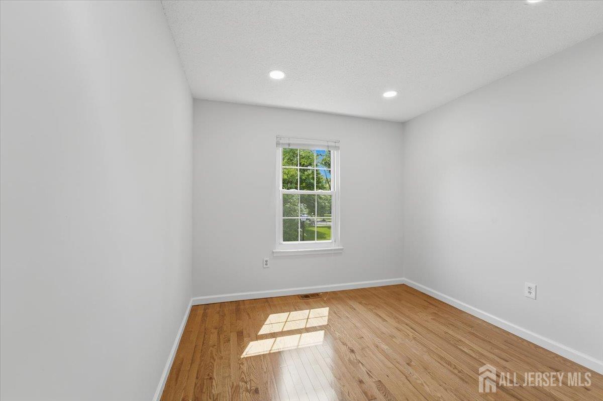 543 Manchester Court Piscataway NJ 08854
