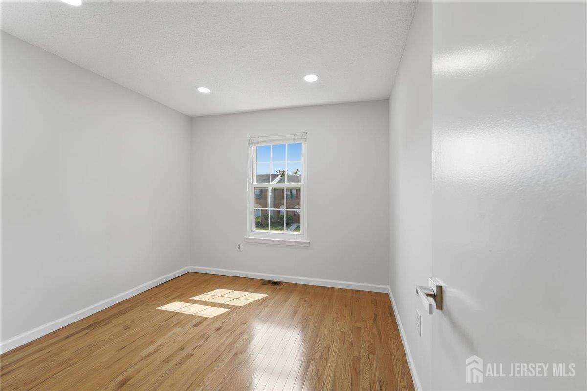 543 Manchester Court Piscataway NJ 08854