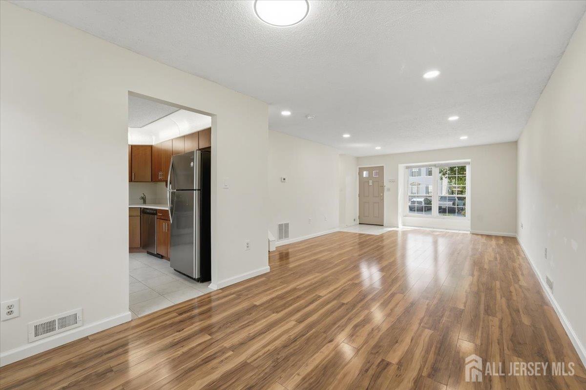 543 Manchester Court Piscataway NJ 08854