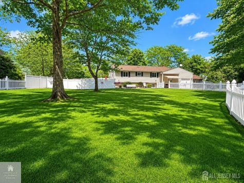 4 Meade Court Piscataway NJ 08854