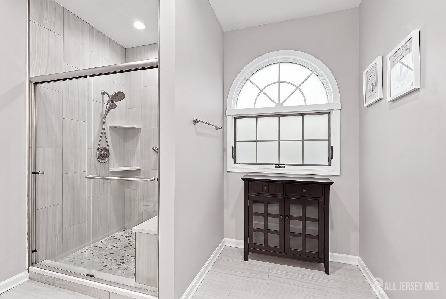 28 Sherwood Drive Monroe NJ 08831