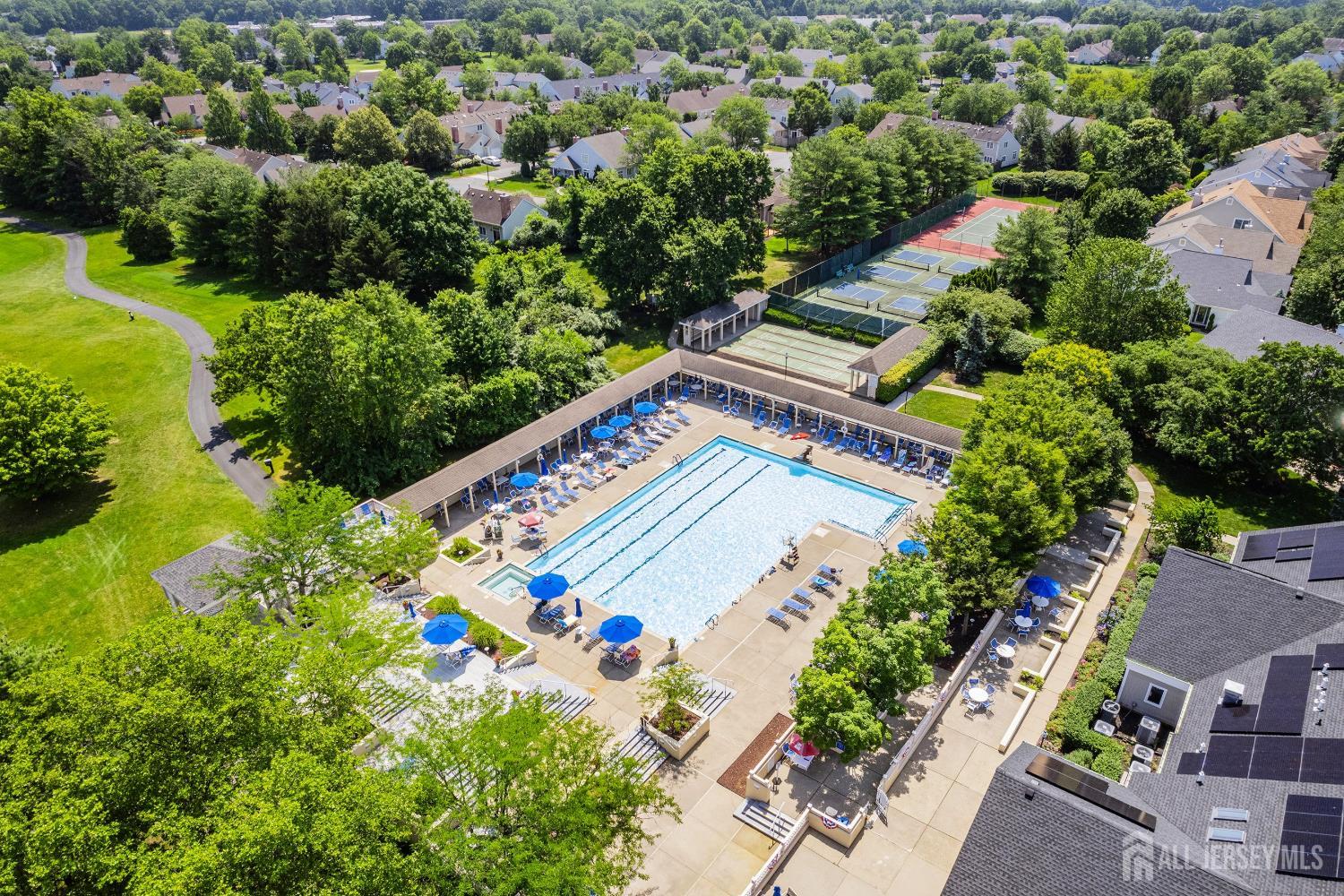 28 Sherwood Drive Monroe NJ 08831