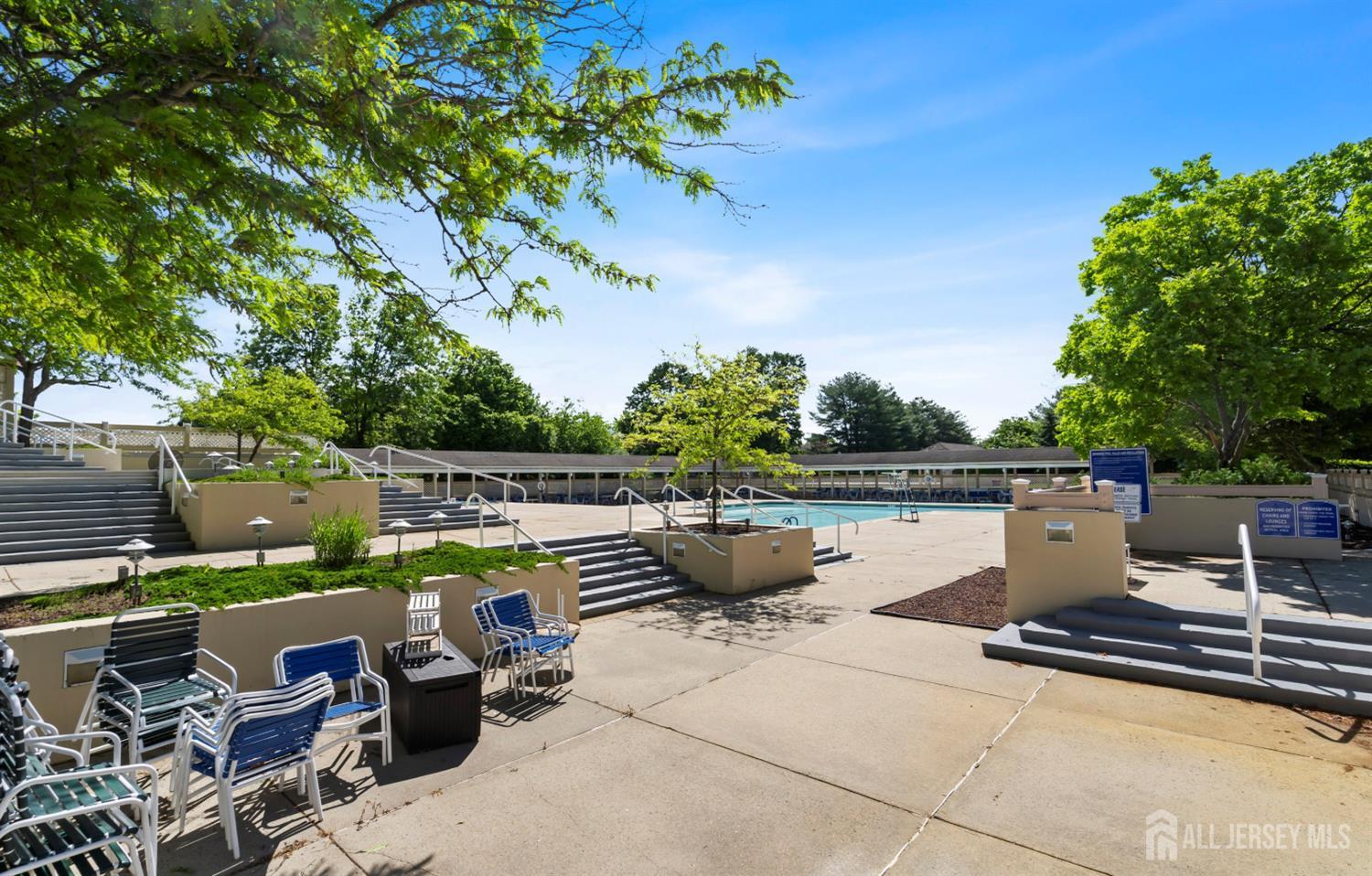 28 Sherwood Drive Monroe NJ 08831