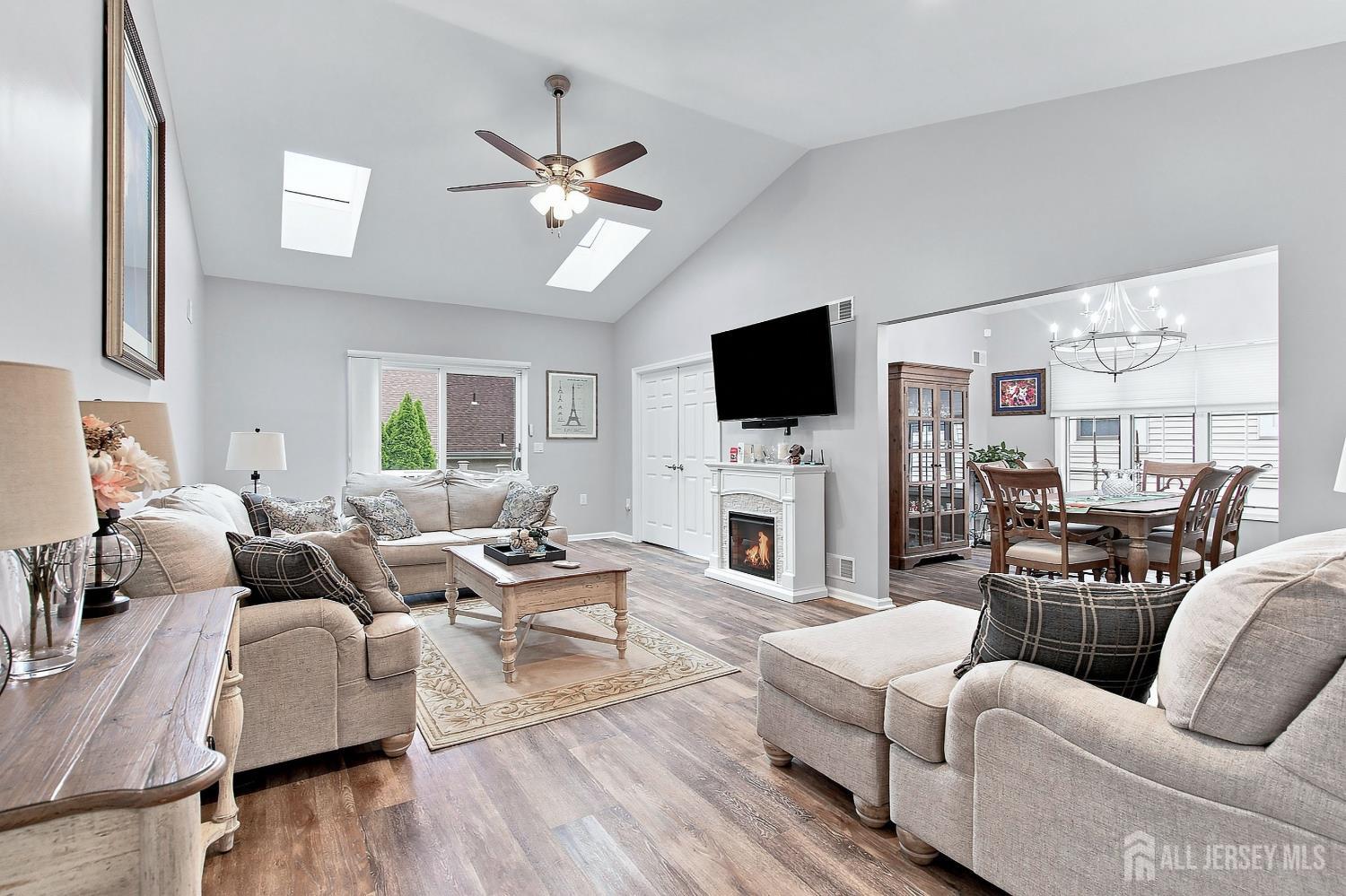 28 Sherwood Drive Monroe NJ 08831