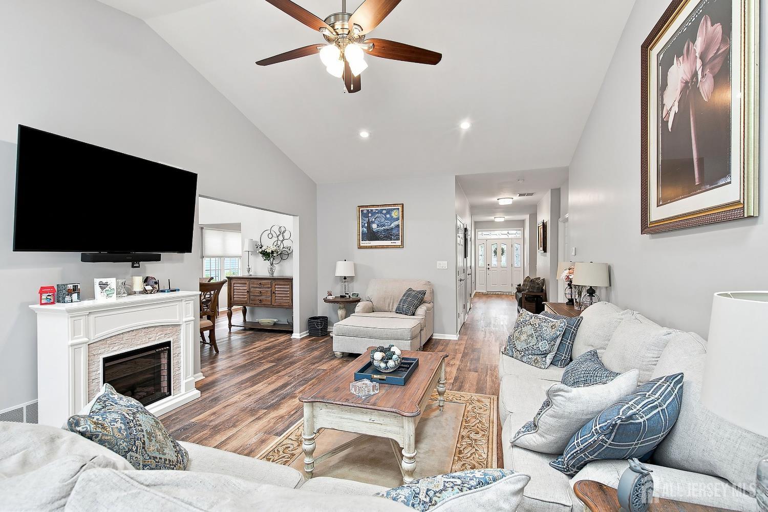 28 Sherwood Drive Monroe NJ 08831