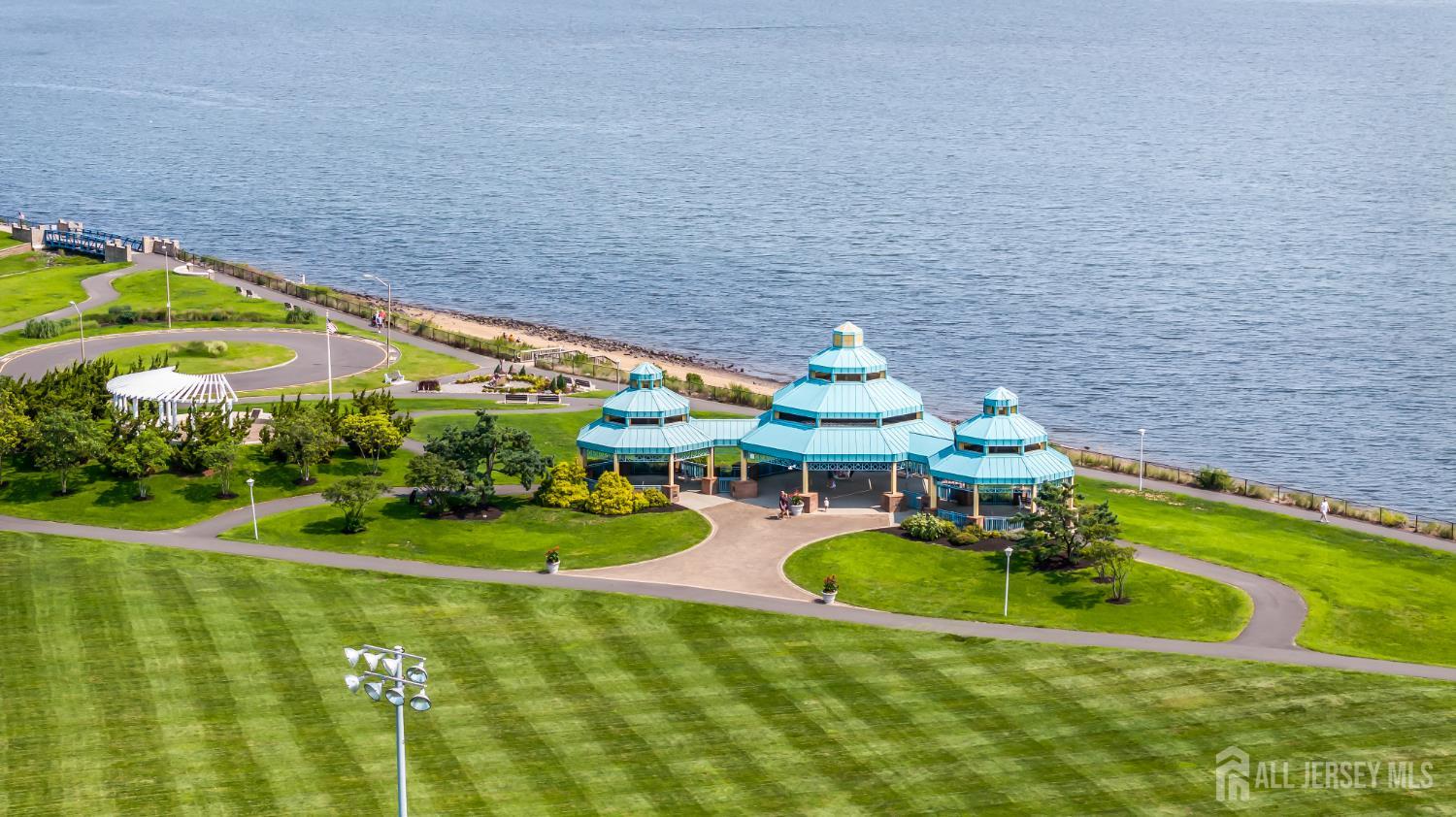 9 S Shore Drive S South Amboy NJ 08879
