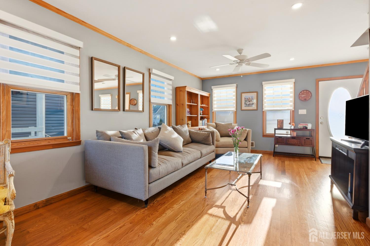 29 Madison Avenue Avenel NJ 07001