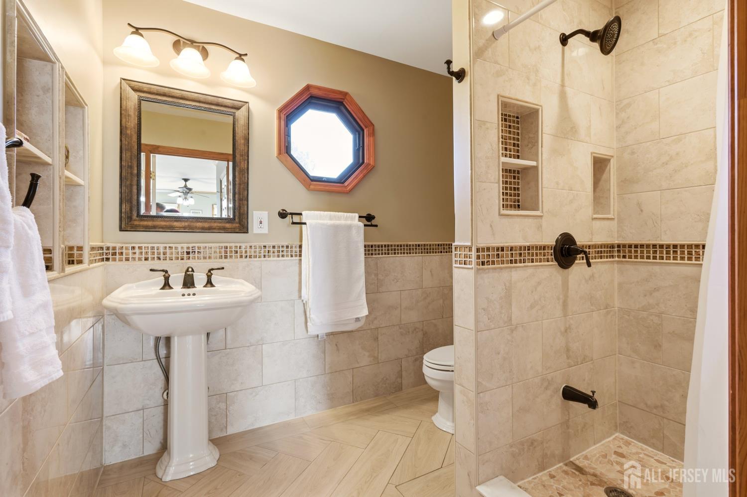 29 Madison Avenue Avenel NJ 07001