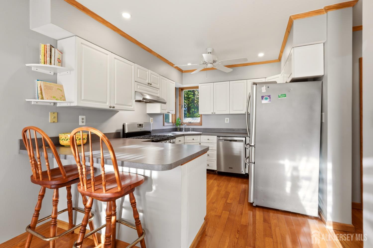 29 Madison Avenue Avenel NJ 07001