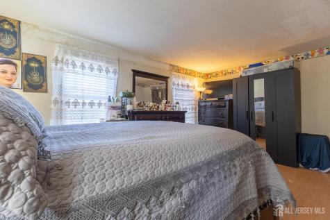 48 Locust Street Carteret NJ 07008