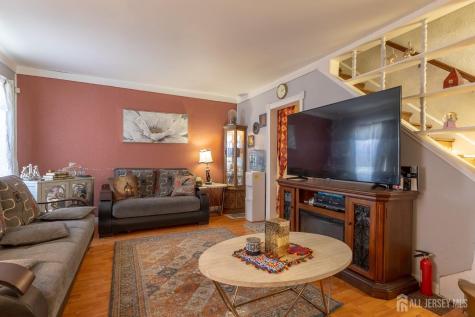 48 Locust Street Carteret NJ 07008