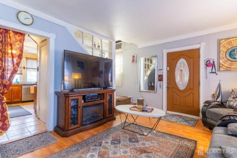 48 Locust Street Carteret NJ 07008