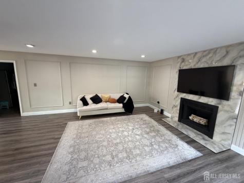 56 Oakland Road Old Bridge NJ 08857