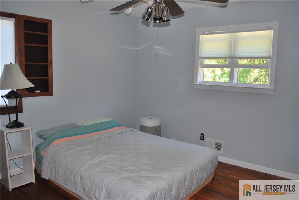 1230 Cattus Island Bend Toms River NJ 08753