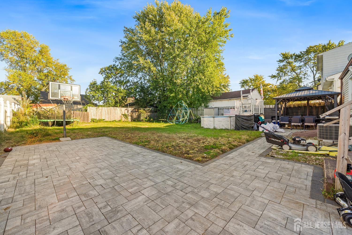 44 Eisenhower Drive Sayreville NJ 08872