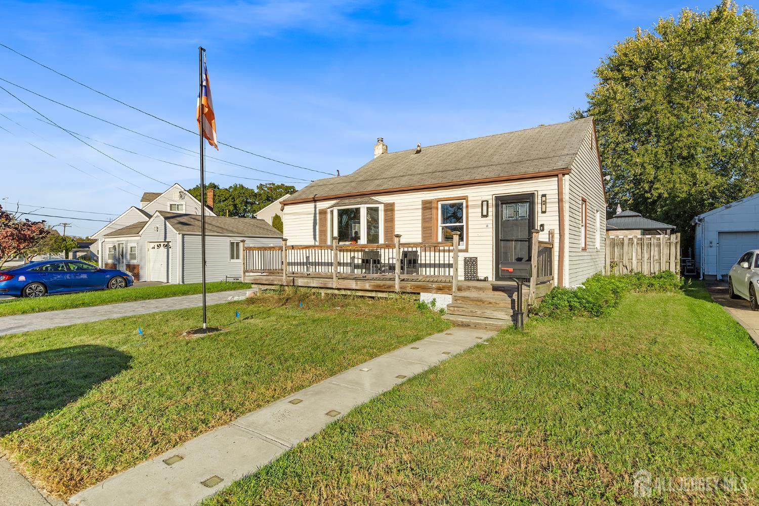 44 Eisenhower Drive Sayreville NJ 08872