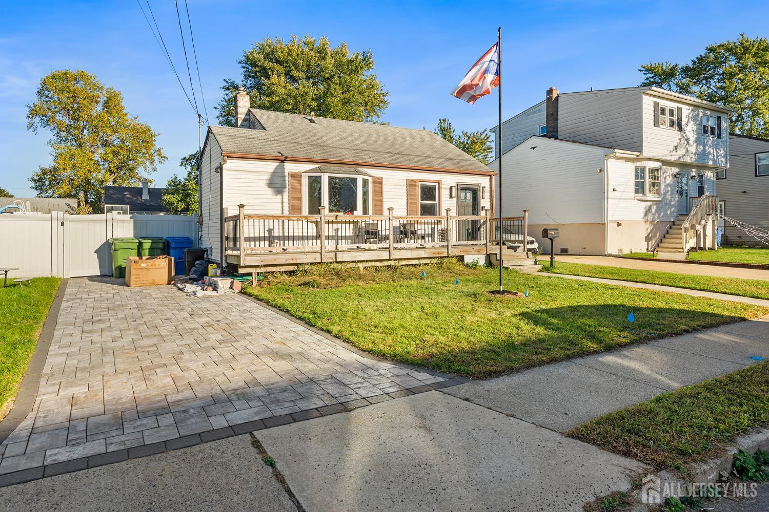44 Eisenhower Drive Sayreville NJ 08872