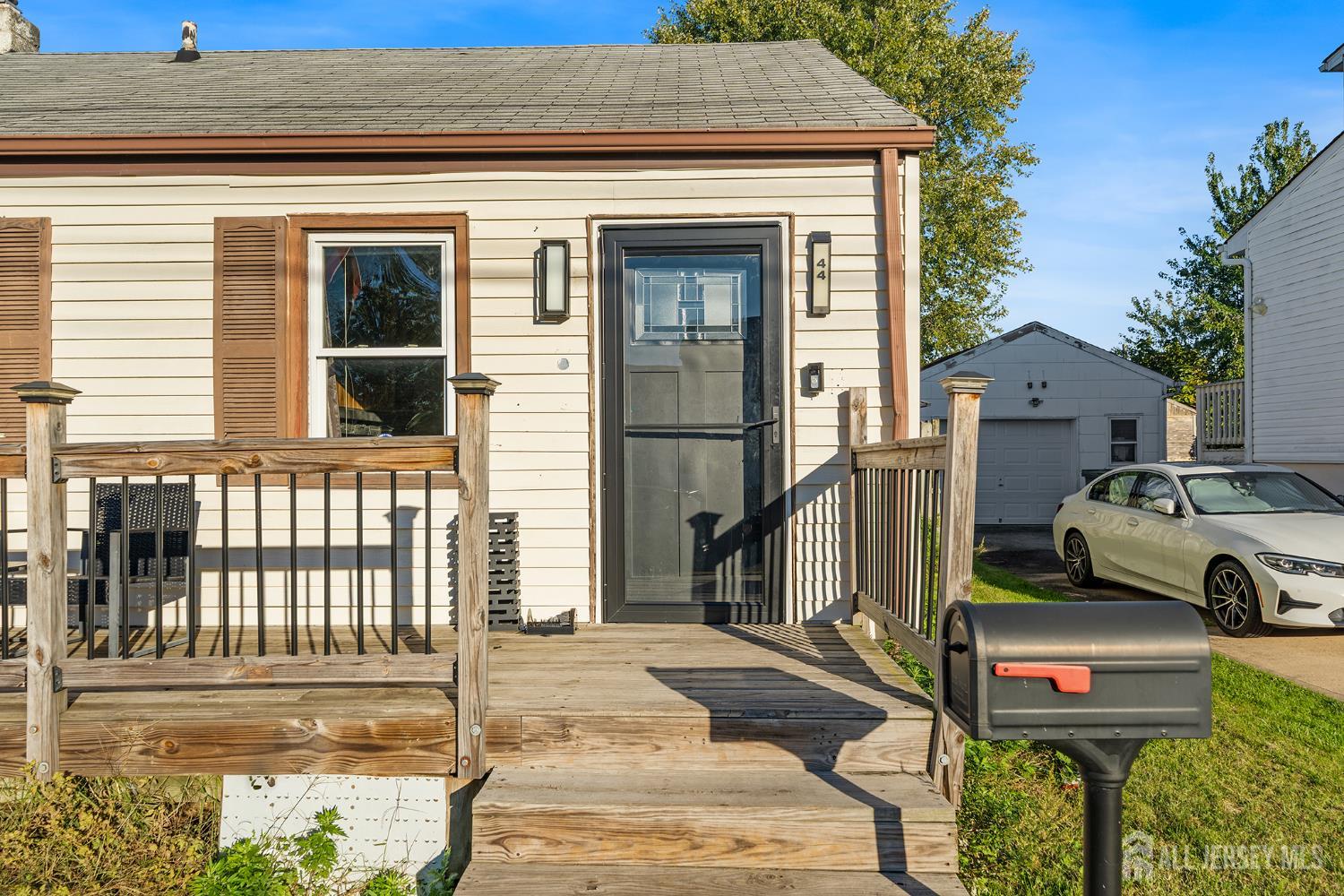 44 Eisenhower Drive Sayreville NJ 08872