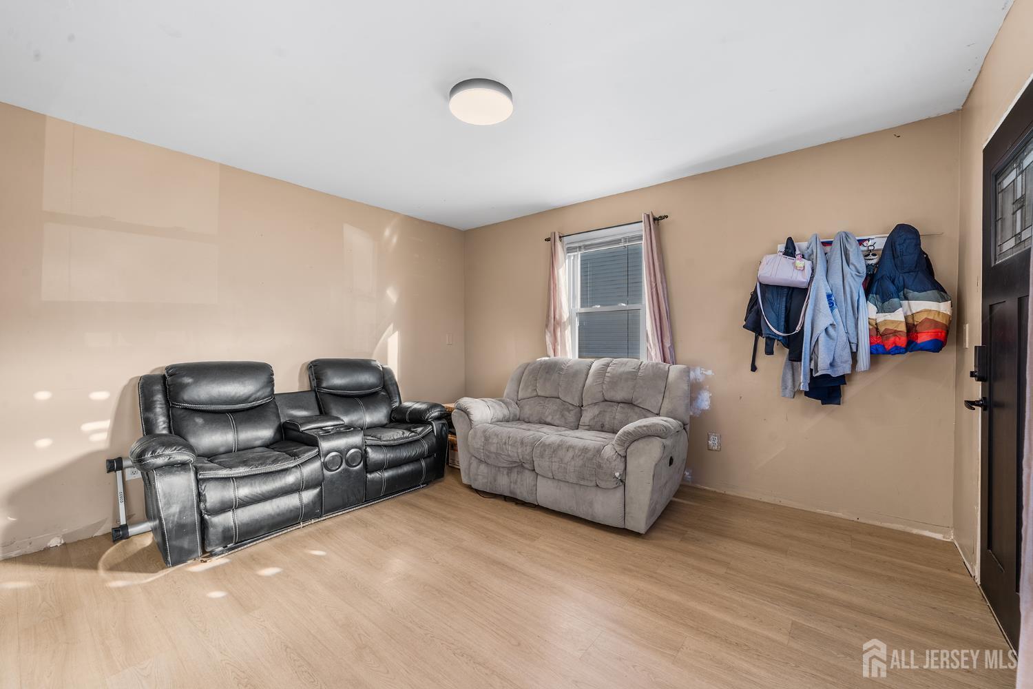 44 Eisenhower Drive Sayreville NJ 08872