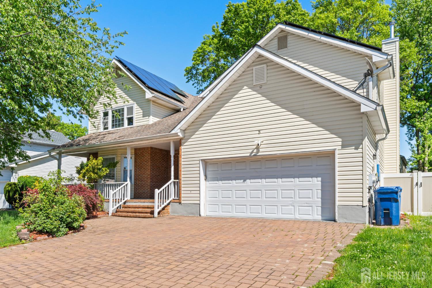 8 Danny Court North Brunswick NJ 08902