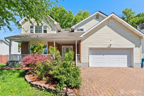 8 Danny Court North Brunswick NJ 08902
