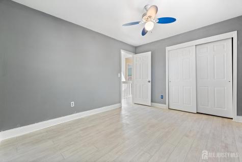 8 Danny Court North Brunswick NJ 08902