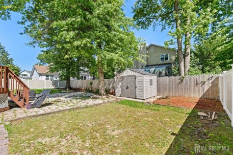 8 Danny Court North Brunswick NJ 08902