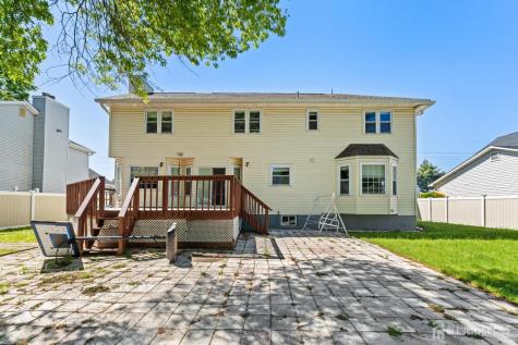 8 Danny Court North Brunswick NJ 08902