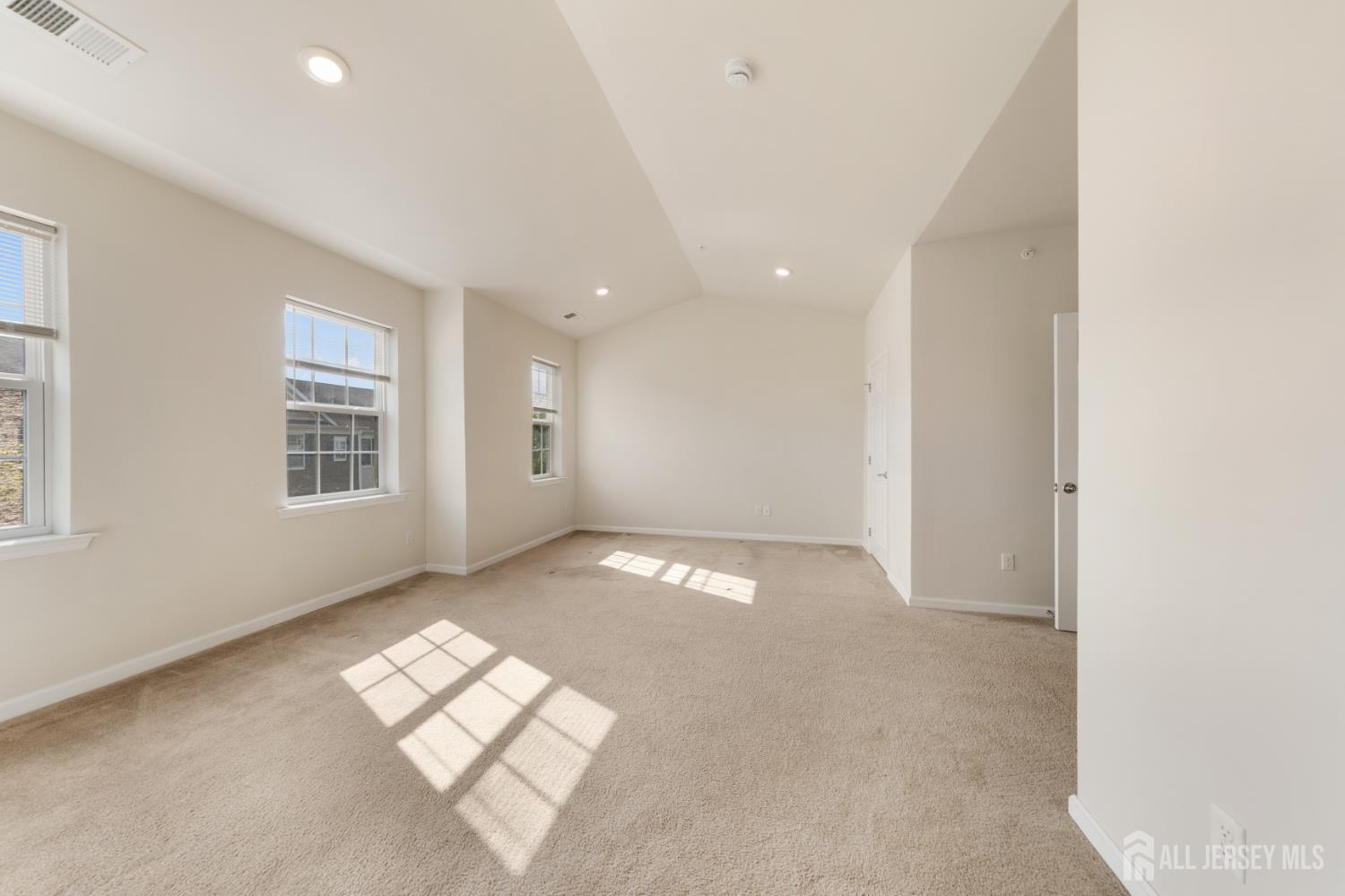 1423 Hudson Circle Highland Park NJ 08904