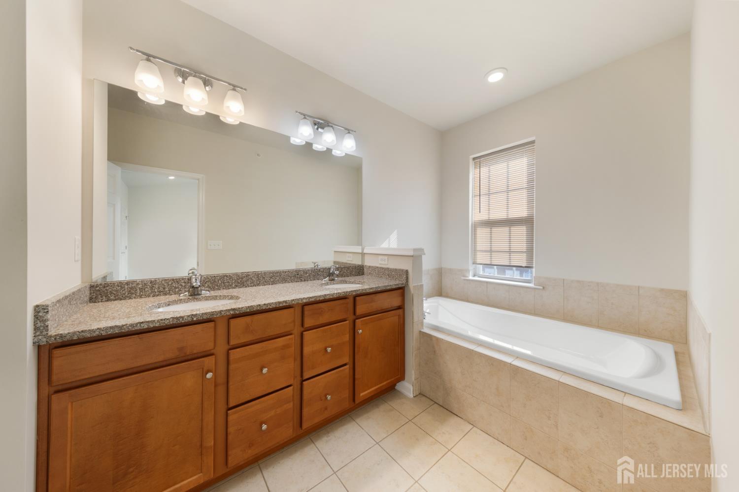 1423 Hudson Circle Highland Park NJ 08904