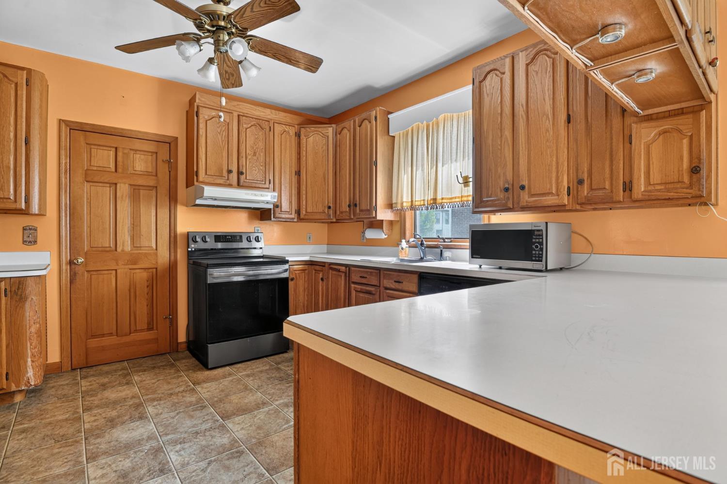 24 Highland Avenue Highland Park NJ 08904