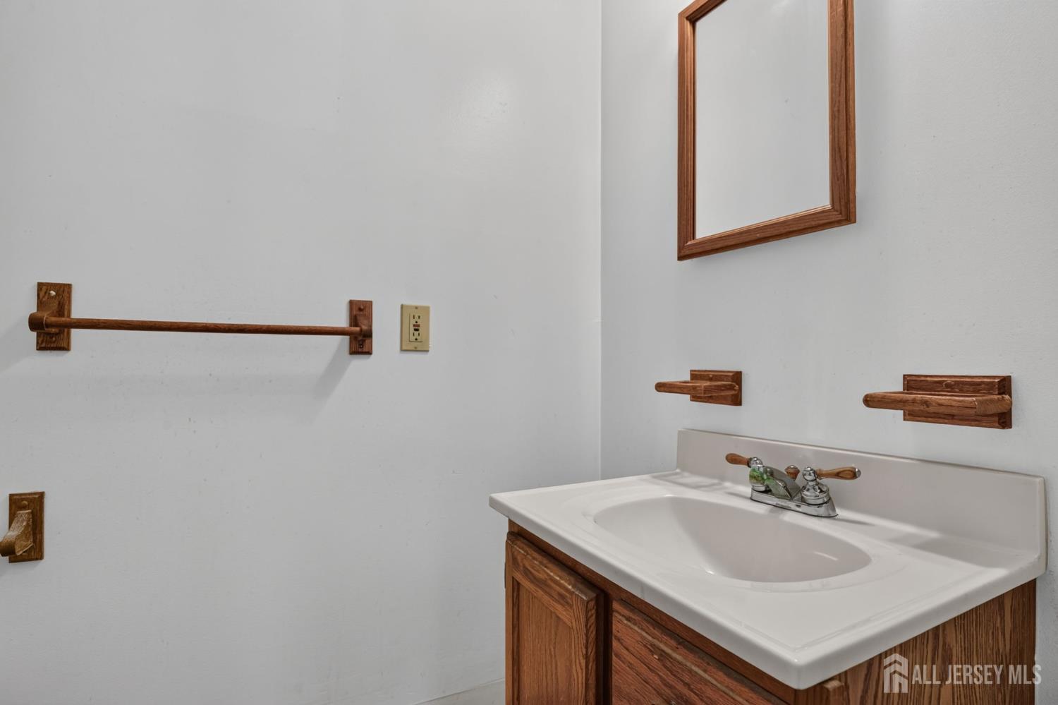 24 Highland Avenue Highland Park NJ 08904