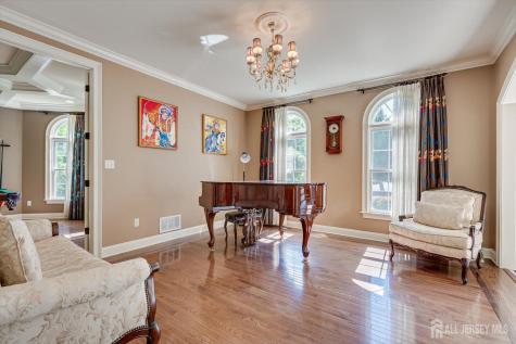 7 Alton Way Scotch Plains NJ 07076