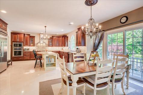 7 Alton Way Scotch Plains NJ 07076