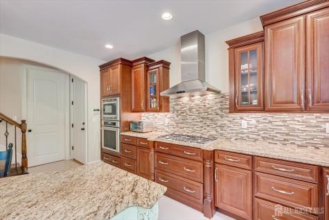 7 Alton Way Scotch Plains NJ 07076