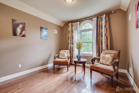 7 Alton Way Scotch Plains NJ 07076