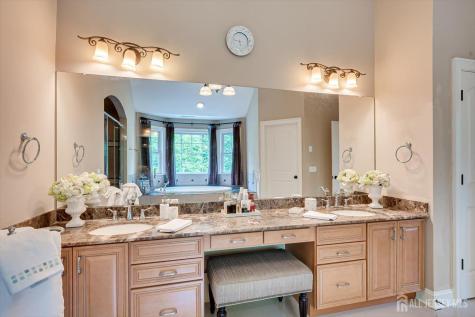 7 Alton Way Scotch Plains NJ 07076