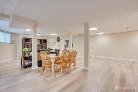 7 Alton Way Scotch Plains NJ 07076